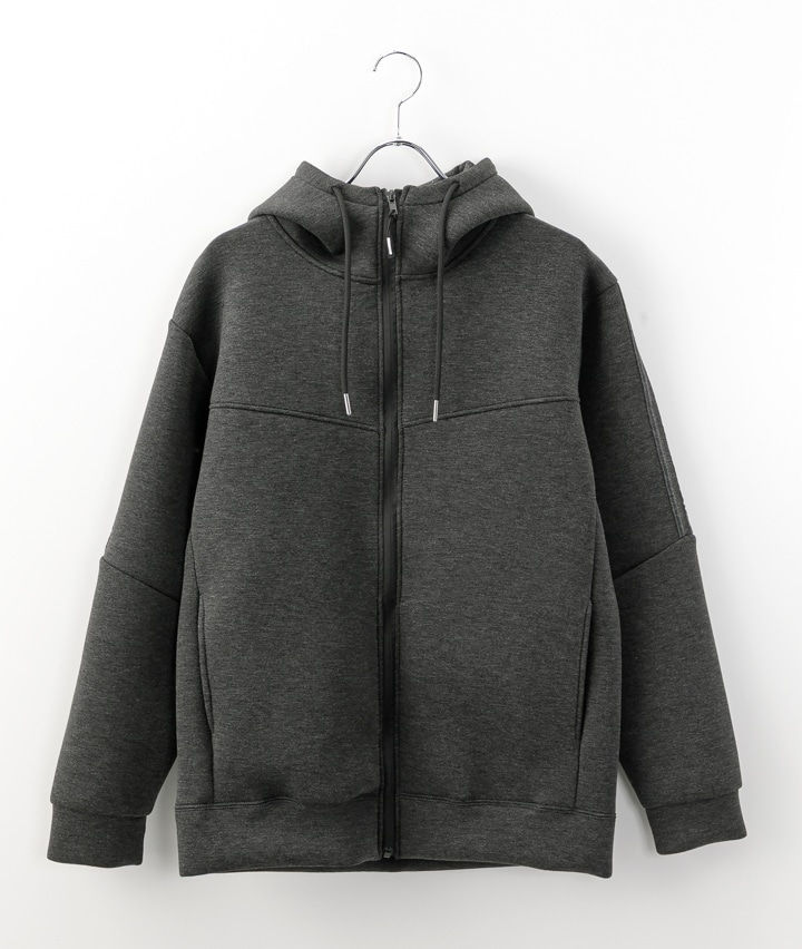 チャコルグレー