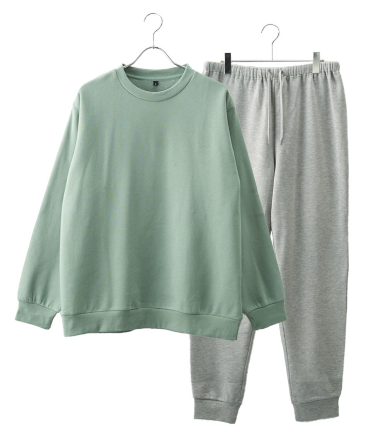 ライトグリーン