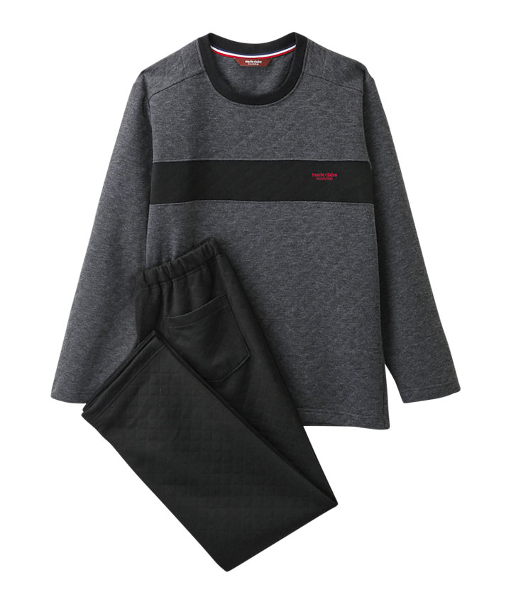 チャコルグレー