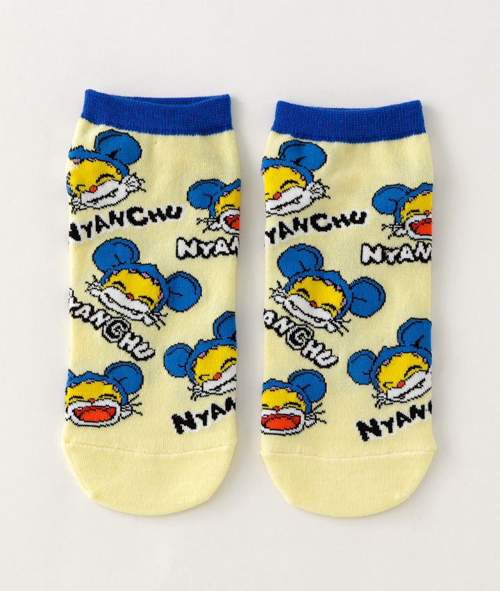 【ニャンちゅう】（１足物）フロント柄ソックス