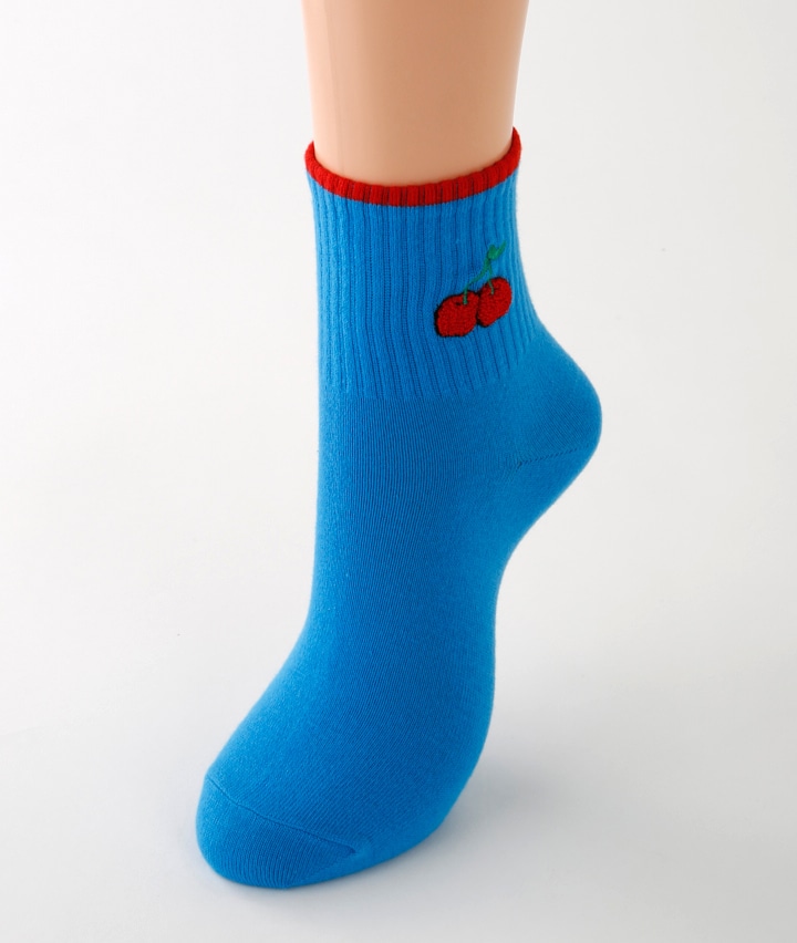 （１足物）さくらんぼサガラ刺繍ソックス