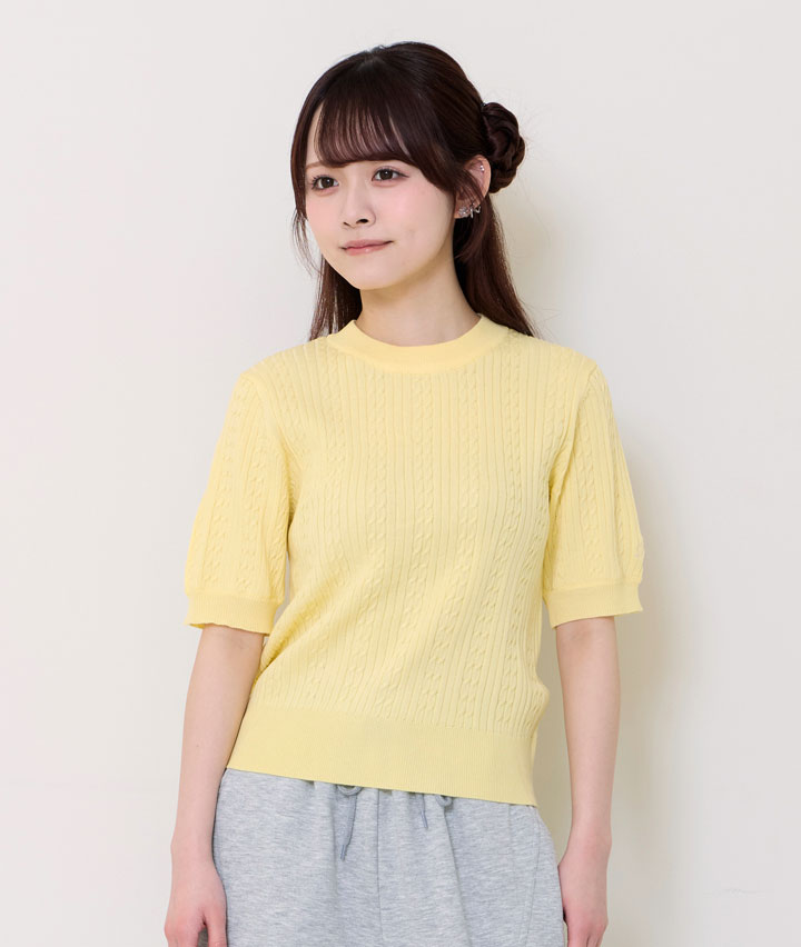 ケーブルニットプルオーバー