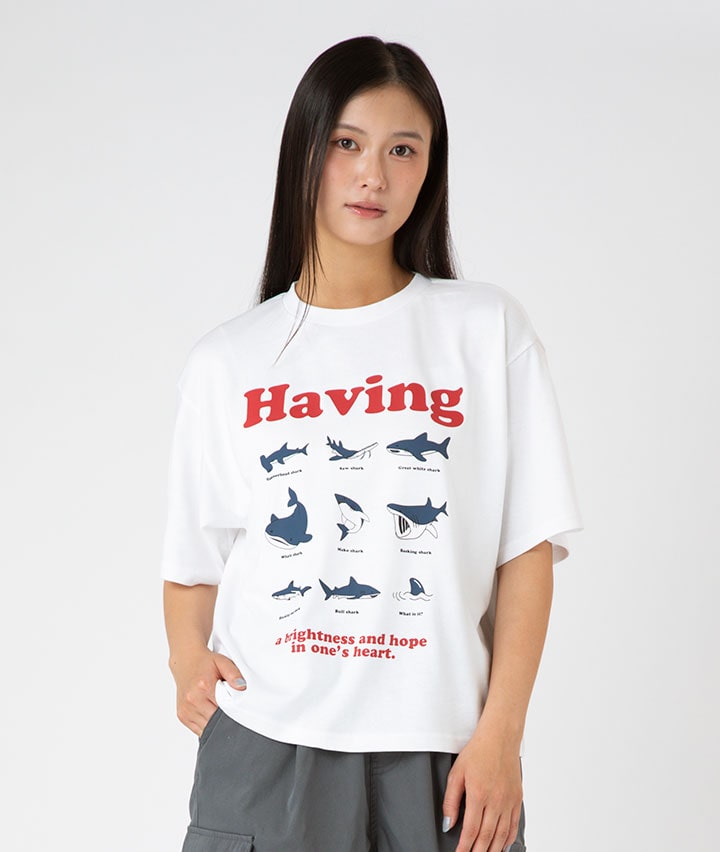 サメプリントＴシャツ