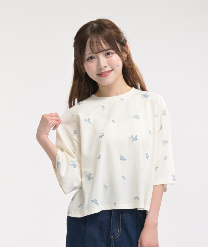 総柄刺繍５分袖Ｔシャツ