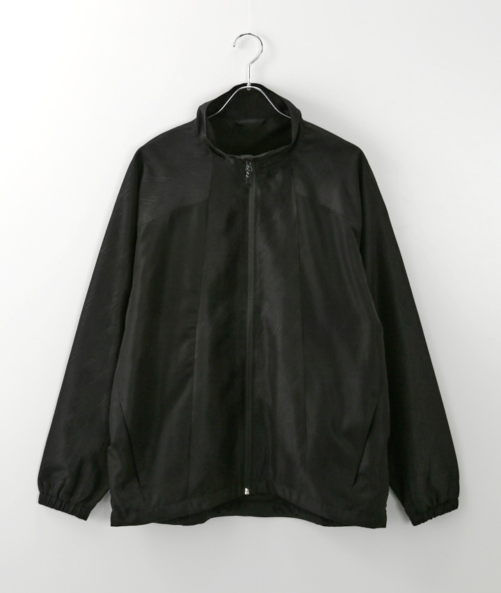 エンボスプリント切替ブルゾン