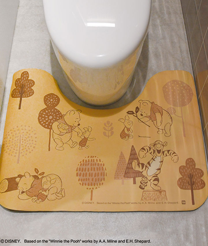 【Ｄｉｓｎｅｙ】（プーさん）（大判サイズ）気まぐれデイズＰＶＣトイレマット