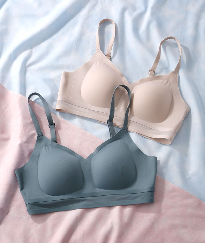 （ピタっと革命）アンダーメッシュシームレスノンワイヤーブラジャー