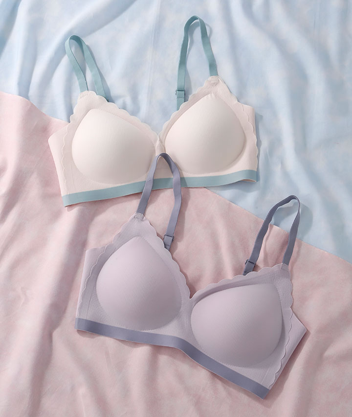 （ピタっと革命）バイカラースカラップカットシームレスノンワイヤーブラジャー