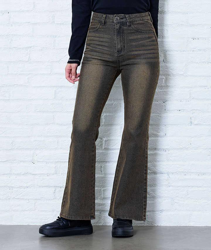 オーバーダイデニムフレアパンツ