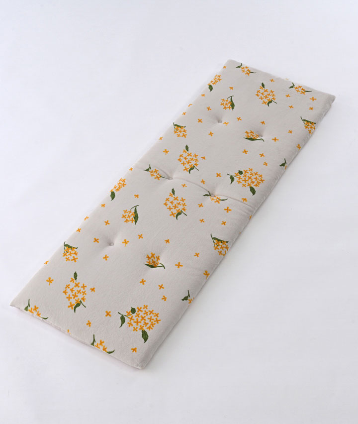 【生活の木】（カレンデュラオイル配合）（うるっとモイスト）フリーシートクッション