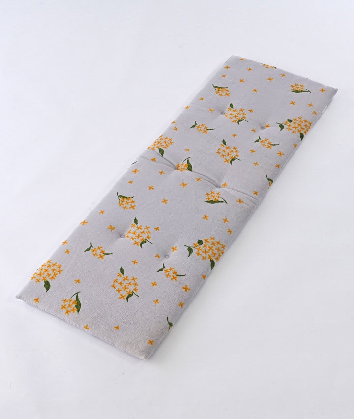 【生活の木】（カレンデュラオイル配合）（うるっとモイスト）フリーシートクッション